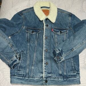 Levi’s Sherpa Women’s Jacket